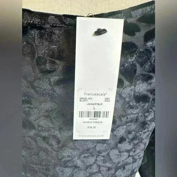 NWT- Irene Black Heart Burnout Velvet Top (Size Large) - Picture 5 of 10